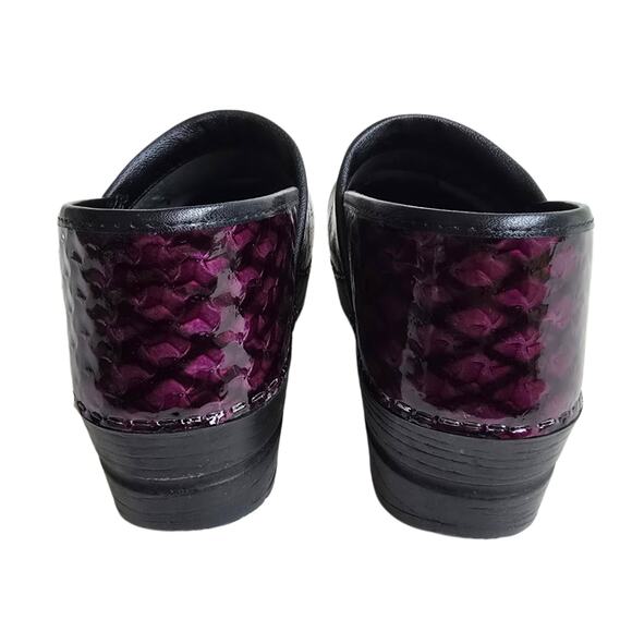 Purple Clogs Sanita Professional Dory Size EU41 US 10 Patent Leather Scales - Picture 6 of 15